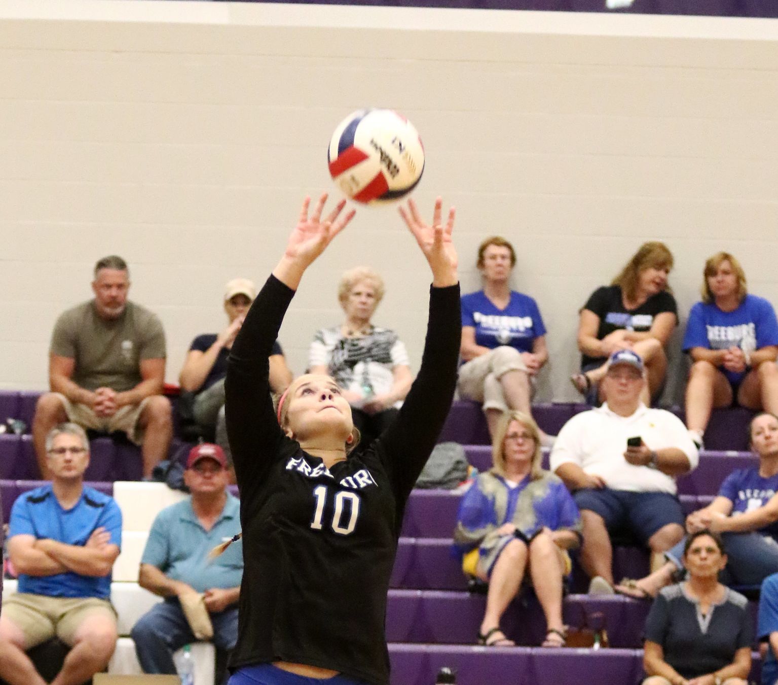 Freeburg def. Mascoutah 25-23, 25-21